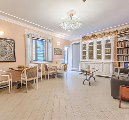 Palazzo Benso Отели рядом с достопримечательностью «Театр Политеама»
