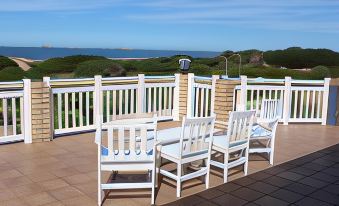Bluewater Beachfront Guest House