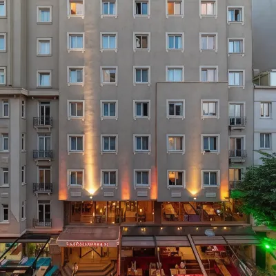 Four Sides Taksim Lion Hotel&Spa Hotels near Talimhane