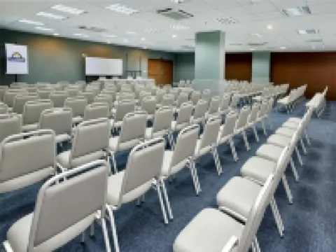 Days Inn by Wyndham Linhares