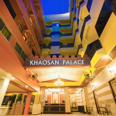 Violet Tower at Khaosan Palace Отели рядом с достопримечательностью «Улица Каосан-роуд»