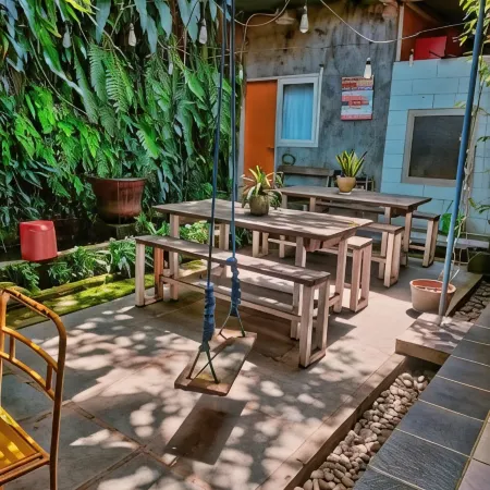 Jeng Tini Guest House
