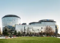 Crowne Plaza Podgorica Hotels in Рваши
