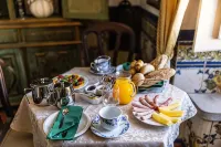 Casa S. Thiago do Castelo - breakfast