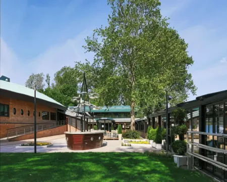 Tourist Resort Ribarsko Ostrvo โรงแรมในโนวิสาด