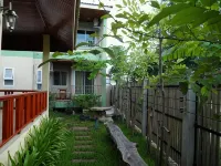 Ruen Narisra Resort