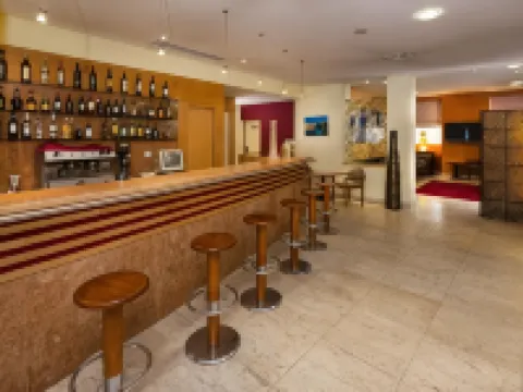 Luna Esperança Centro Hotels in Setubal
