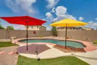 All the "Perks" of home!! - Swimmingpools