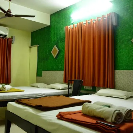 Hotel Sai Vishwa
