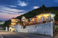 Red Praha Pension Hotels in Geoje-si