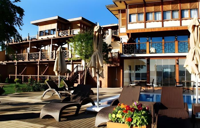 Phellos Suites Boutique Hotel