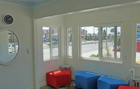 Sea Breeze Inn - LAX Airport, Los Angeles