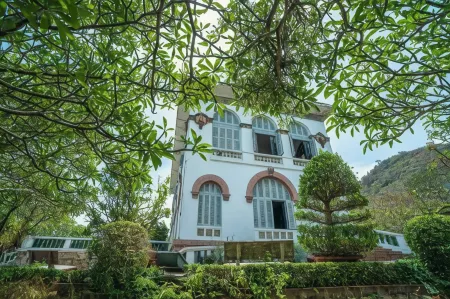 Sea Mountain Boutique Hotel & Villa