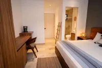 Prime Location 2 BR Apartment With Natural Ligthed & LX Amenities by Waves Management Hotels in Zama