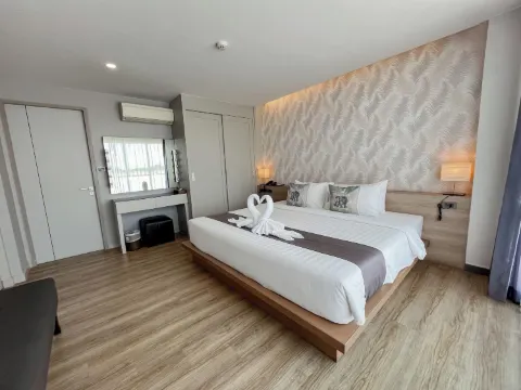 ห้องสตูดิโอ (เตียงคิงไซส์)