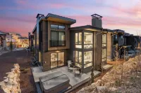 Stunning Mountain Retreat with Private Hot Tub & Theater