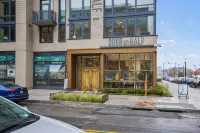 Coda on Half, a Placemakr Experience - Navy Yard Hotels in Navy Yard