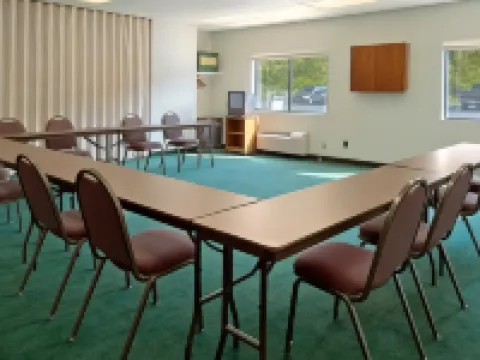 Days Inn by Wyndham Ashland Hotels in Boyd County