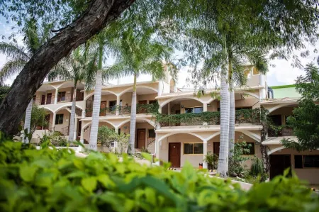 Hotel y Restaurante Villas Del Sol Jalpan de Serra Отели в г. Пьедрас Анчас