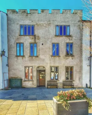 Dobbins Inn Hotels in Larne