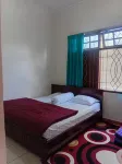Rumah Ibu Homestay Hotels in Lima Kaum