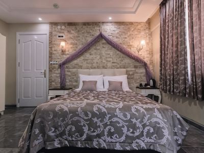 Melrose House Hotel