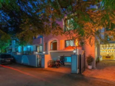 Zostel Pune (Viman Nagar) Hotels near Pune Airport