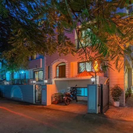 Zostel Pune (Viman Nagar) Отели рядом с Аэропорт Логеджаон