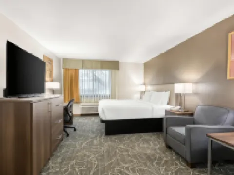 Best Western West Towne Suites Hotels in Madison