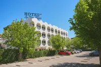 Hôtel Les Rives Bleues
