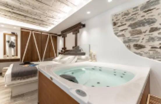 Mariet Naxos Elegant Suites