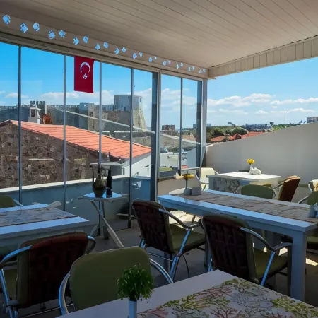 Bozcaada e2 Deniz Otel