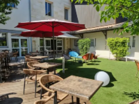 布魯姆旅舍酒吧和花園