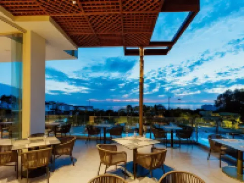 卡沃佐海濱酒店 布達拉斯酒店