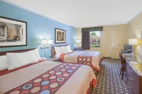 Super 8 by Wyndham Jasper - Parking