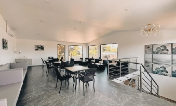 Hibiscus Suites And Residences