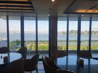 Golden Palm HaLong Hotel 투안 차우 호텔