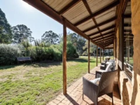 Treenbrook Cottages Hotels in Pemberton