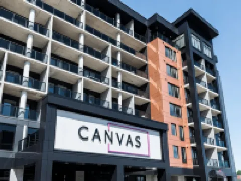 Canvas Moncton, Tapestry Collection by Hilton Hoteles en Moncton