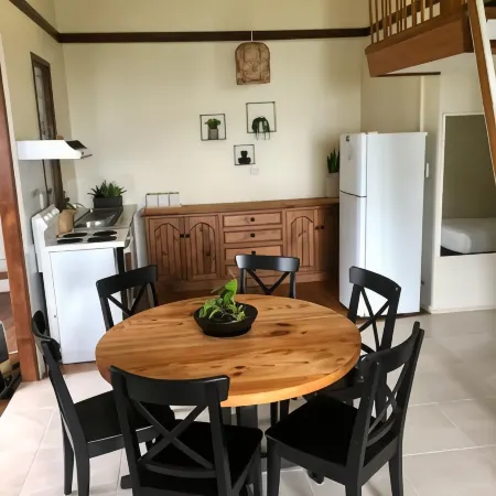 Montville Holiday Apartments