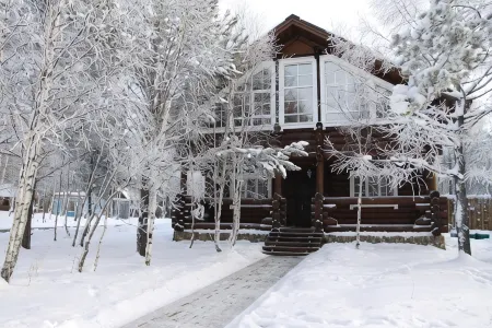 Park Baykalskie Sezony Hotel Отели рядом с достопримечательностью «Три измерения»