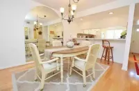 Amazing Condo in East Naples within 10 Mins to Downtown and white sands beach