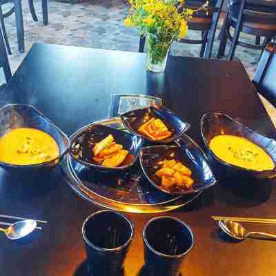 Jeju Swieonggapseoye Pension Dining/Meeting Rooms