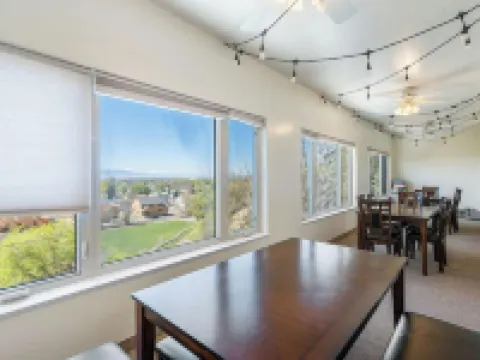 Springville Welcome Home: spacious 5-bedroom house in delightful Springville Hoteles en Springville