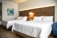 Holiday Inn Express & Suites Ensenada Centro