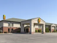 Super 8 by Wyndham Grayson Hotels in Grayson