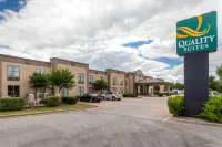 Quality Suites Sherman Hotels in Sherman