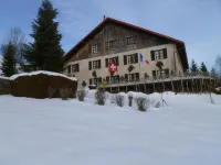 白色城堡旅館 - 山景