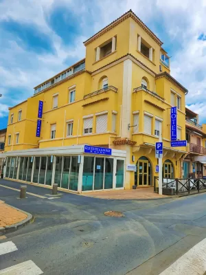 Hotel de La Plage Hotels in Vendres