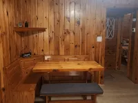 New Listing Cozy 2/2 with Distant Mtn. Views and Only 15 Min. from Blowing Rock. Hotels in Caldwell County